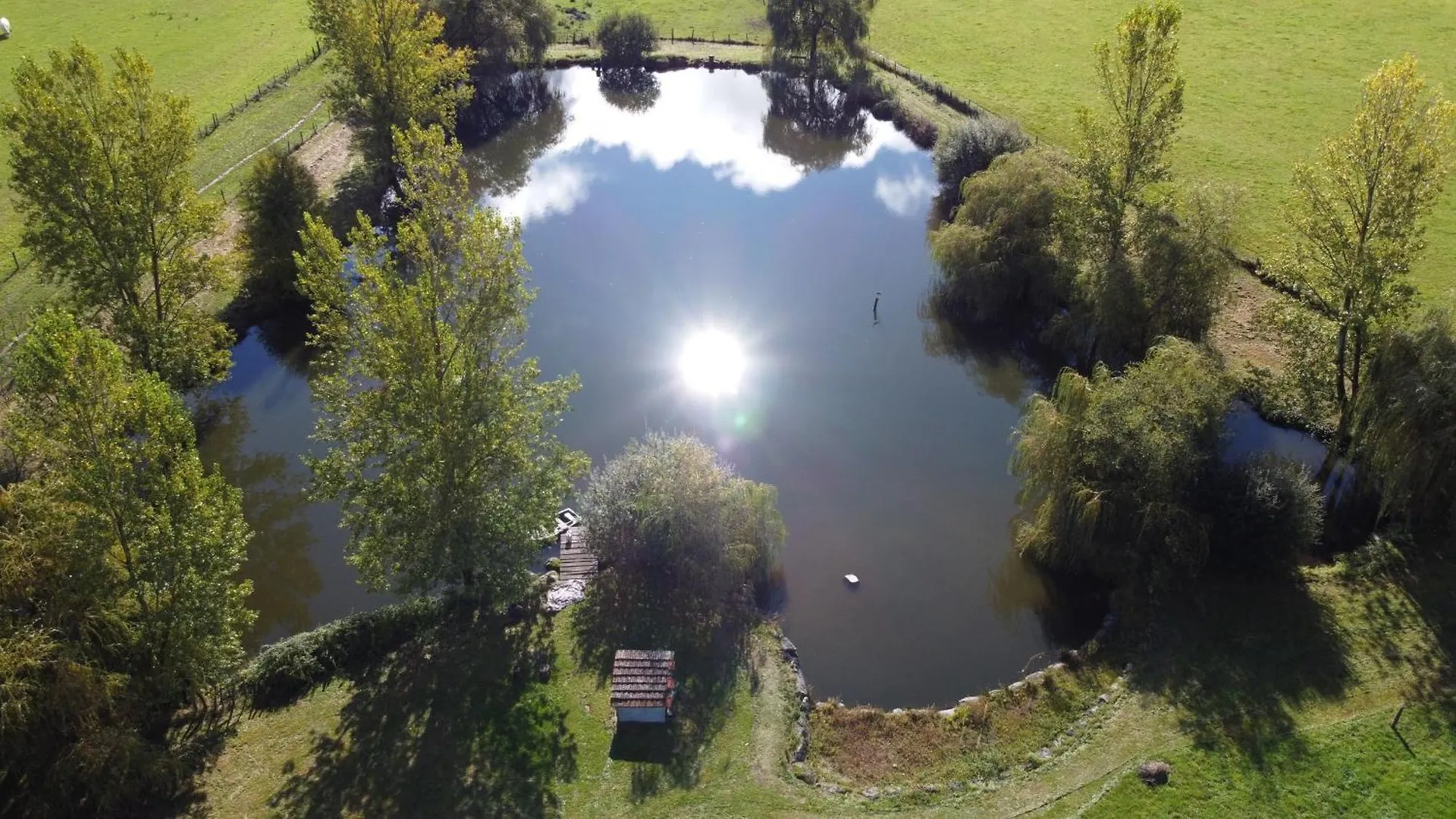 Holiday home Maison De Ferme, Prairies Sur La Colline, Etang Lanuejouls-et-Privezac