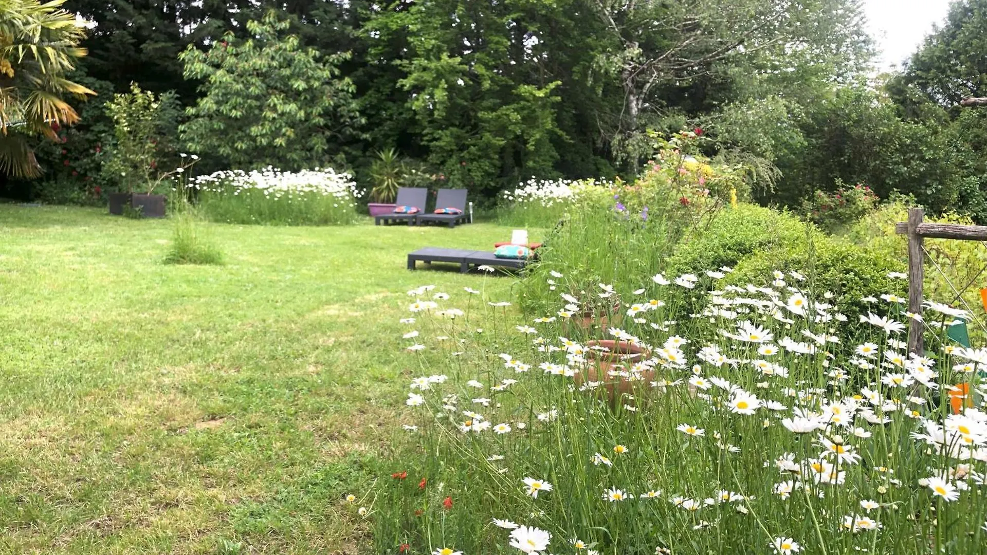 Holiday home Maison De Ferme, Prairies Sur La Colline, Etang Lanuejouls-et-Privezac France