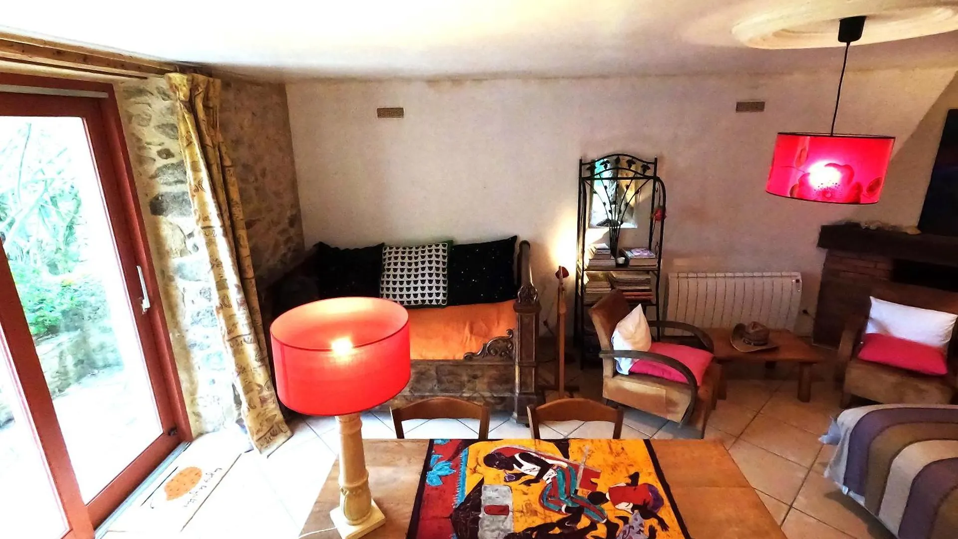 Holiday home Maison De Ferme, Prairies Sur La Colline, Etang Lanuejouls-et-Privezac